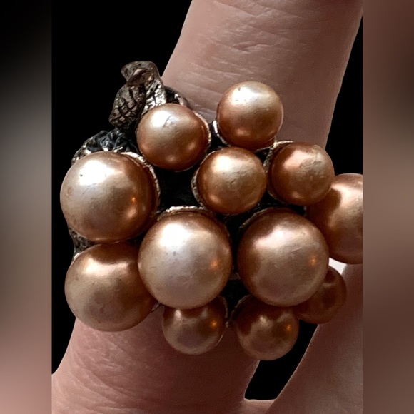Vintage Champagne Faux Pearl Cluster Adjustable Ring Women’s Jewelry - Picture 7 of 9